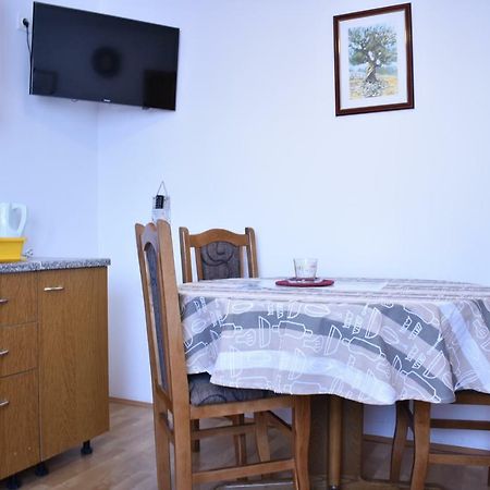 Apartman Nin-Dodo Exterior foto